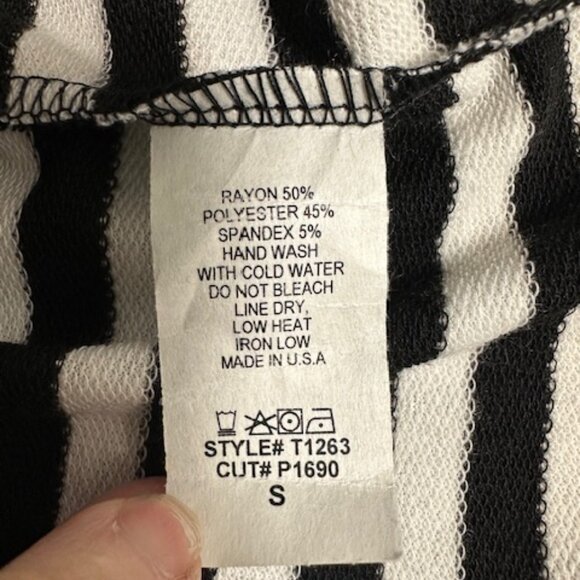 Hailey & Co. Black & White Stripe Sweatshirt   8317 - Picture 10 of 11